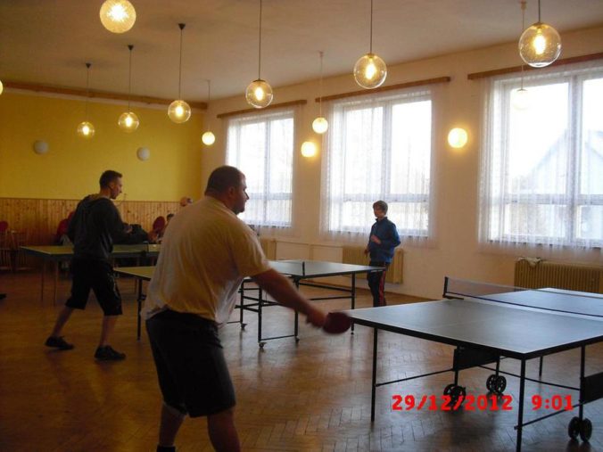 10 ročník ve stolním tenisu a šachy 003