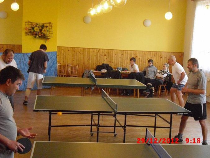 10 ročník ve stolním tenisu a šachy 011