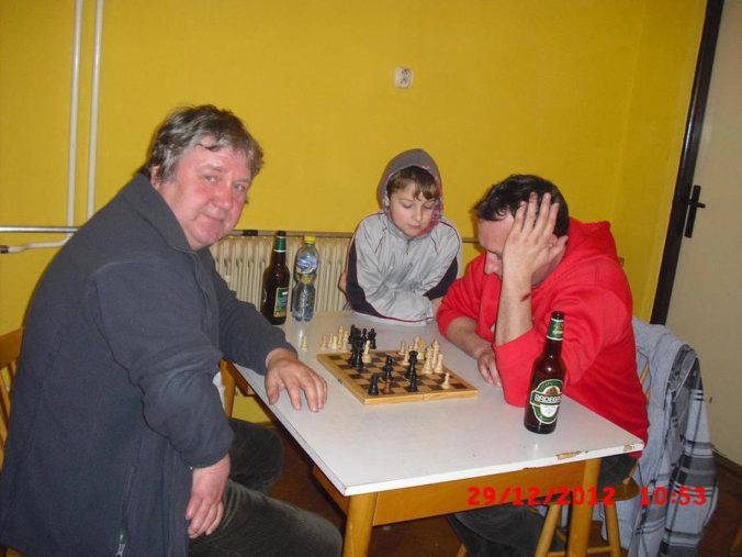 10 ročník ve stolním tenisu a šachy 0261